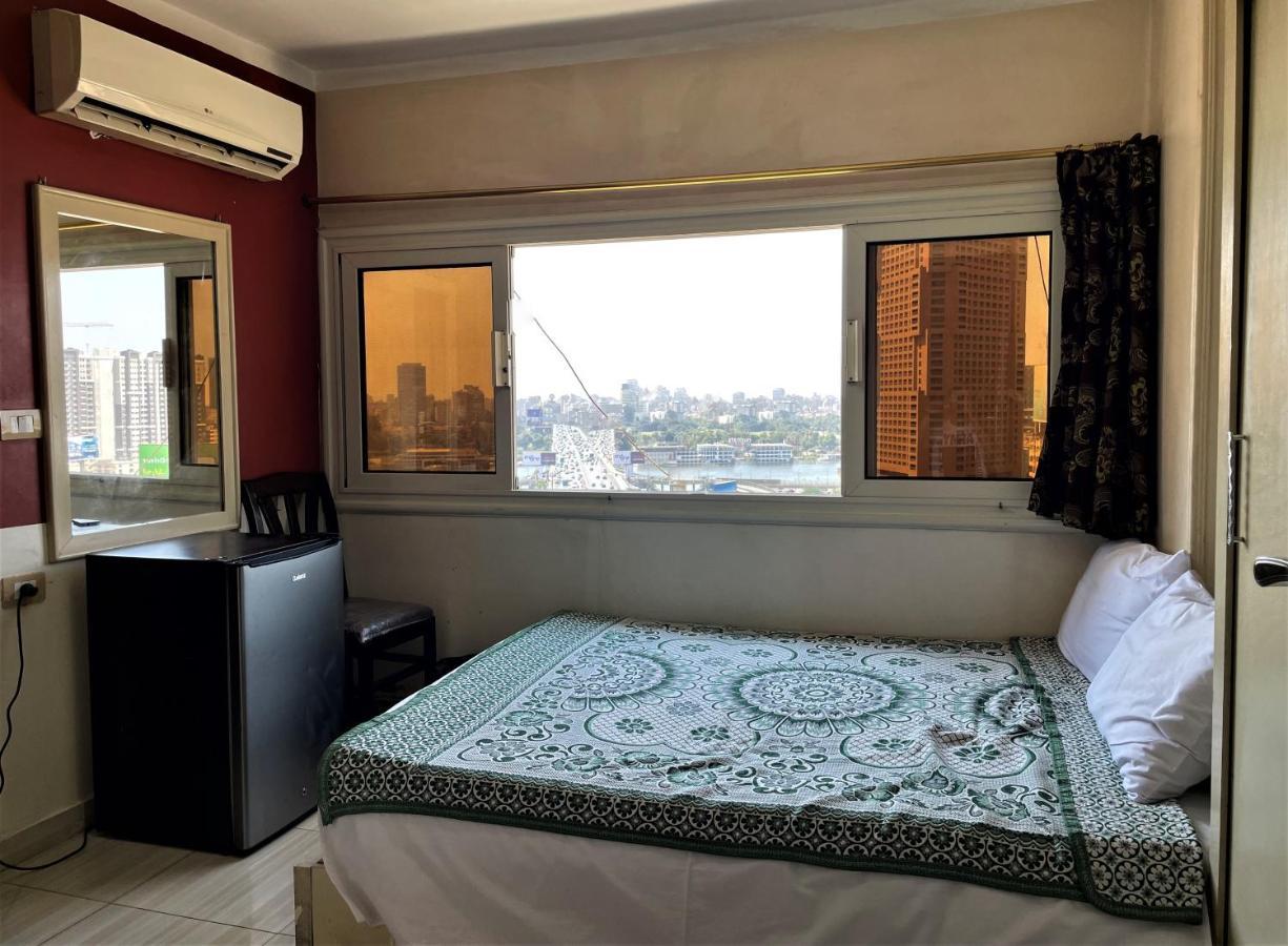 Isis 2 Cairo
