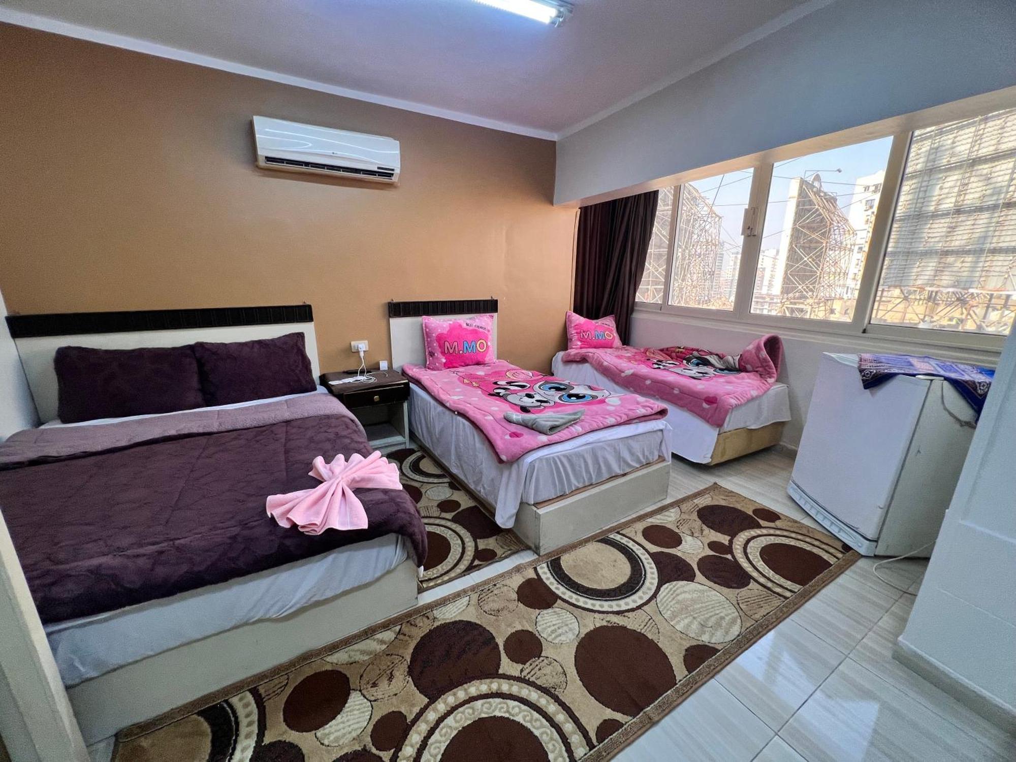 Isis 2 Hostel Cairo