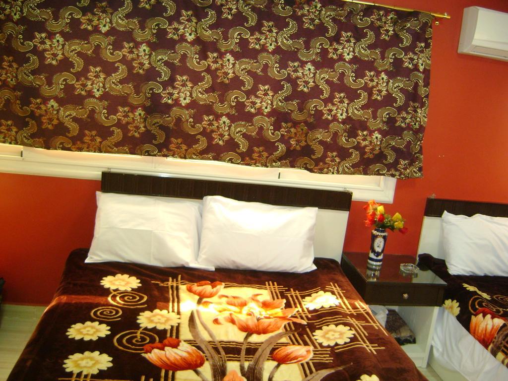 Hostel Isis 2