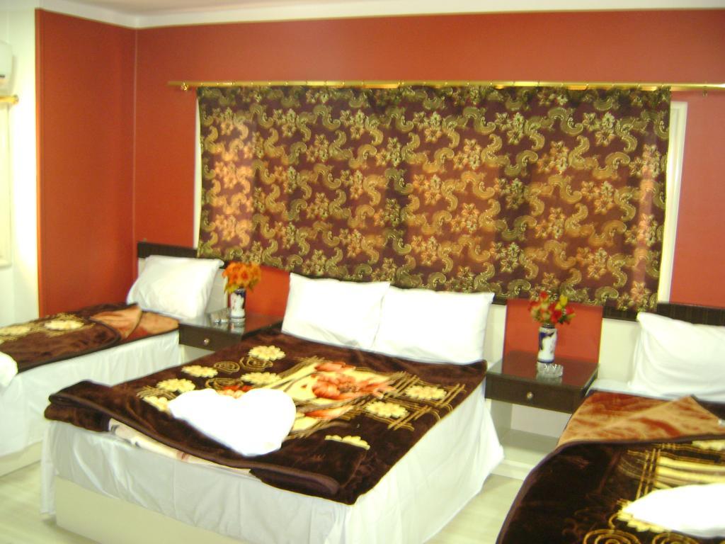 Isis 2 * Cairo